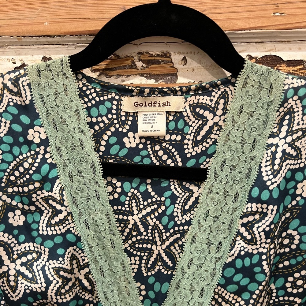 Adorable starfish print summer dress, size small.